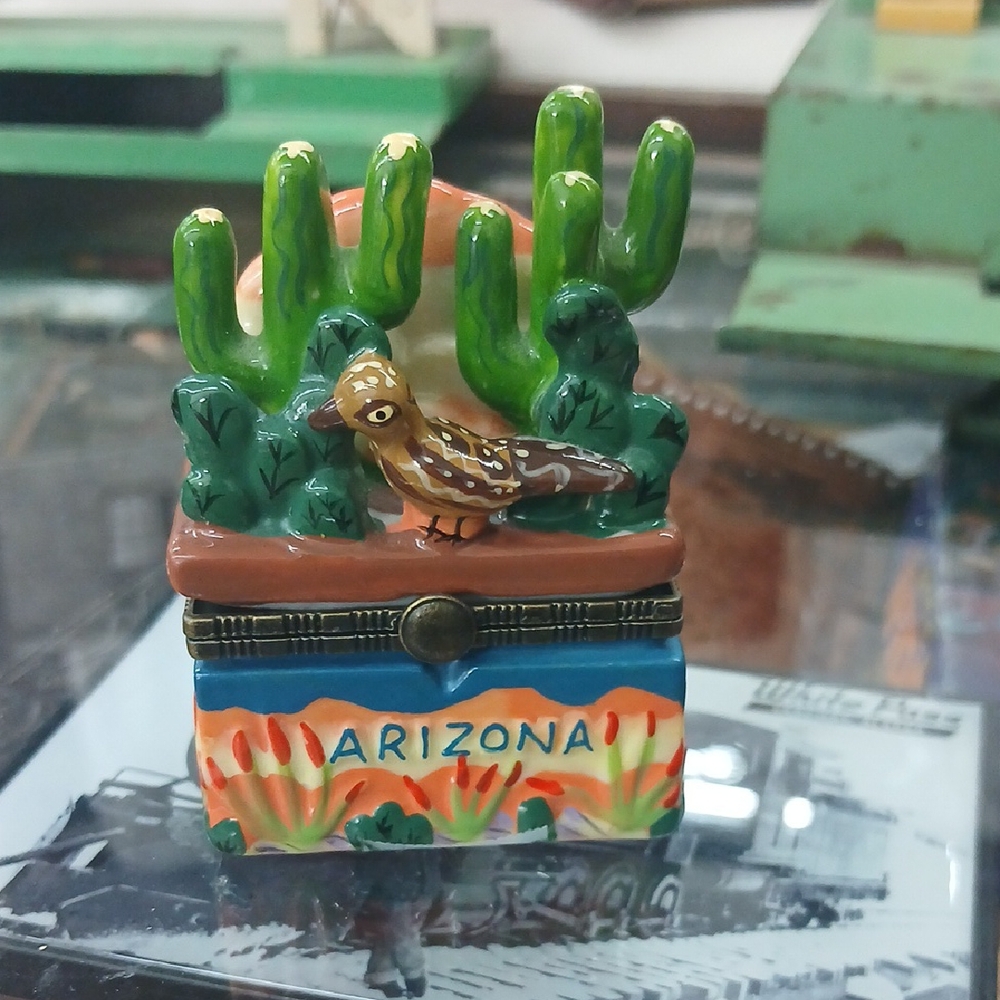 Source Unknown Colorful Cactus and Bird Decor